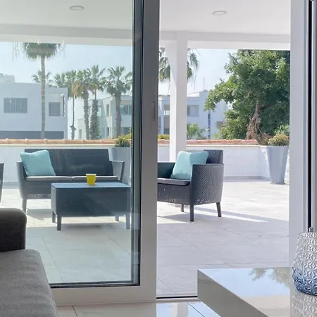 2 Bedroom Apartment, Semeli Complex- By Imh Travel & Tours * Пафос