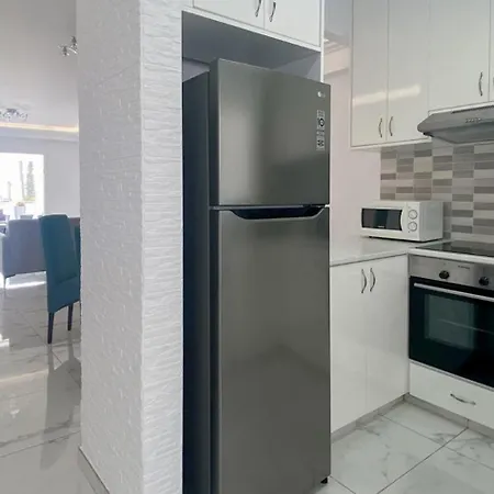 2 Bedroom Apartment, Semeli Complex- By Imh Travel & Tours Lägenhet *