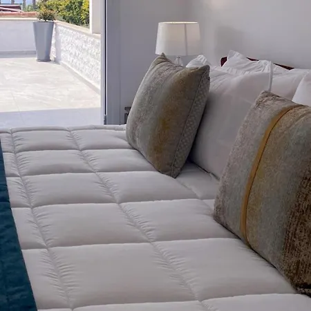 2 Bedroom Apartment, Semeli Complex- By Imh Travel & Tours * Пафос