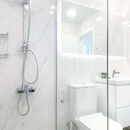 2 Bedroom Apartment, Semeli Complex- By Imh Travel & Tours Lägenhet