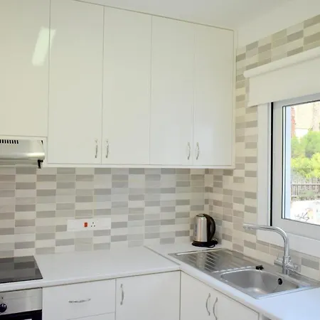 2 Bedroom Apartment, Semeli Complex- By Noma Stays Cyprus