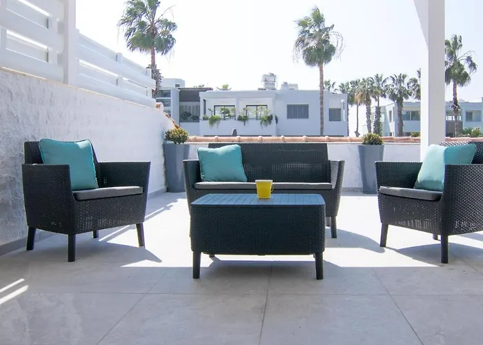 2 Bedroom Apartment, Semeli Complex- By Imh Travel & Tours Apartamento Paphos