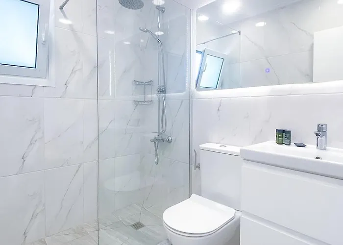 2 Bedroom Apartment, Semeli Complex- By Imh Travel & Tours パ フォス