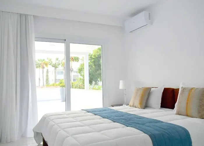 Apartamento 2 Bedroom Apartment, Semeli Complex- By Imh Travel & Tours Paphos