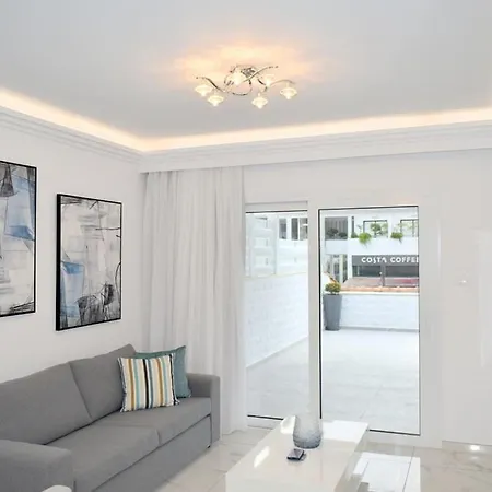 2 Bedroom Apartment, Semeli Complex- By Imh Travel & Tours بافوس